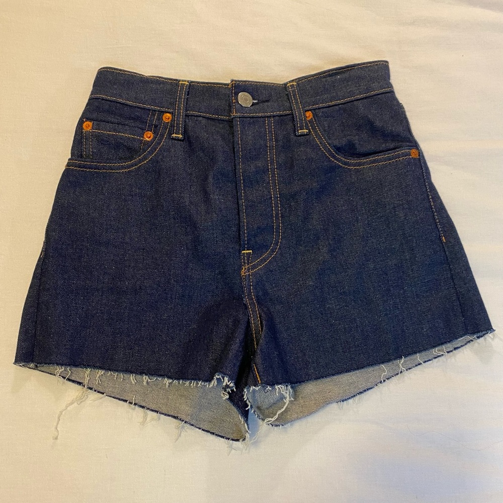 Levi’s Ribcage Shorts